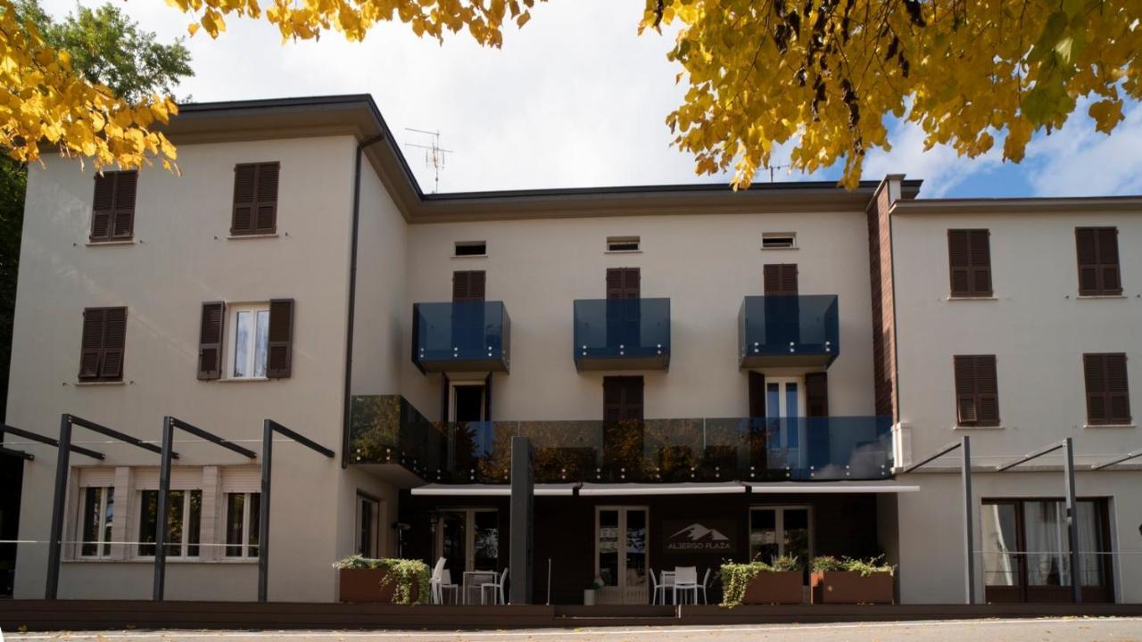 Albergo Ristorante Plaza Tornolo Exterior foto